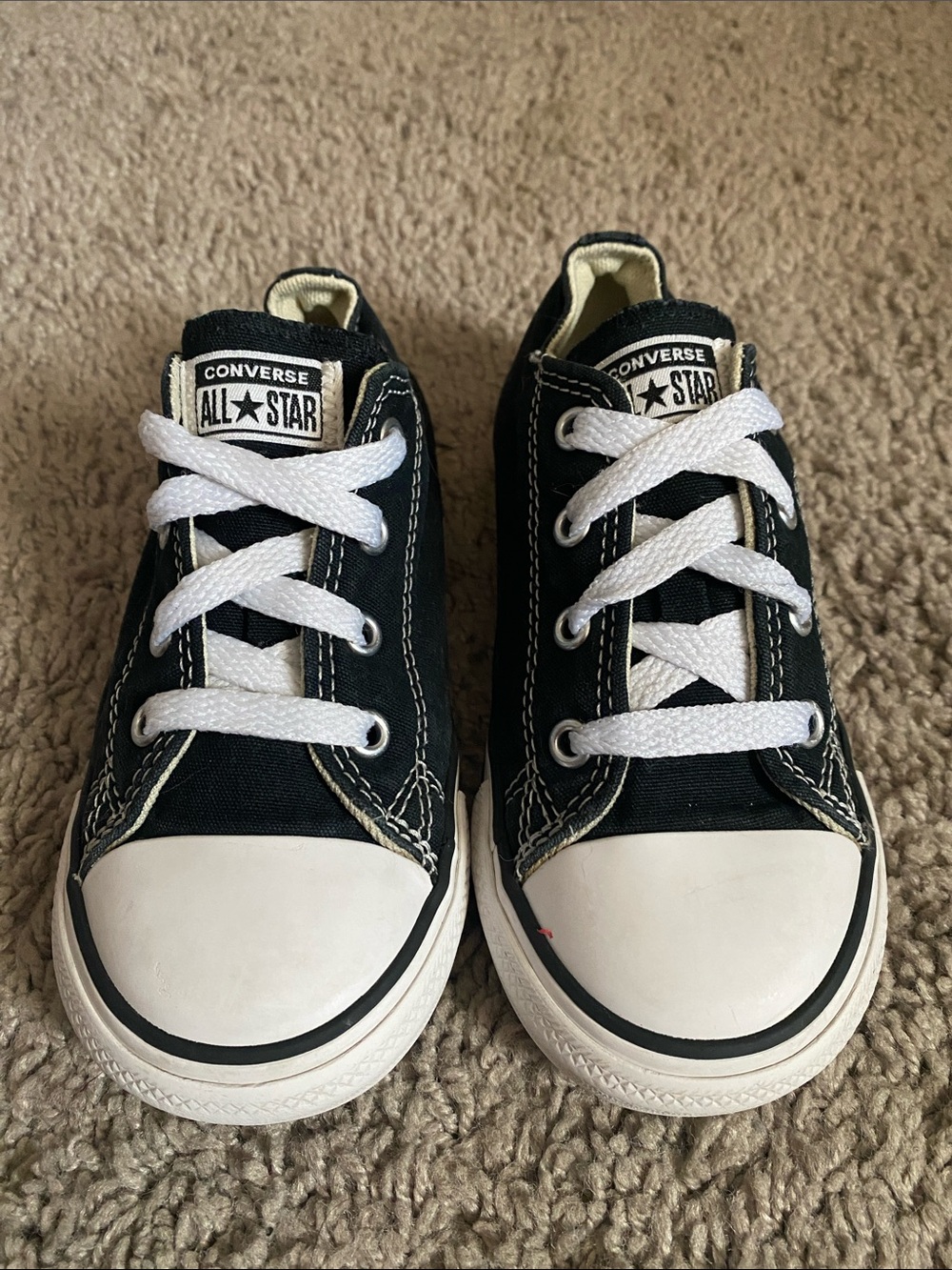Converse All stars Kids Black and White Low Top Sneakers Size 9 US